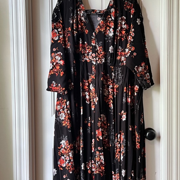 torrid Dresses & Skirts - Torrid Maxi Dress